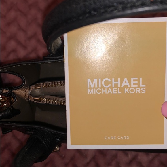 Mercer Leather Crossbody Bag 💛 MUST SALE ❗️❗️ - Picture 6 of 7